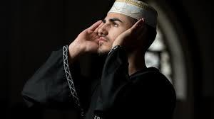   حكم تكرار السورة بعد الفاتحة في كل ركعة