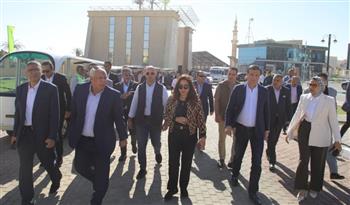  وزيرا التنمية المحلية والزراعة ومحافظ الوادي الجديد يتفقدون مجمع المصالح الحكومية بالخارجة