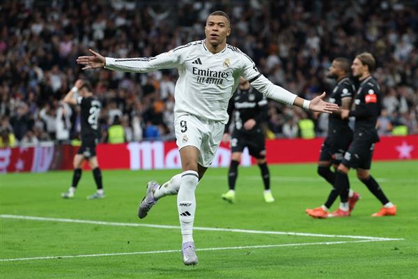 مبابي يتصدر قائمة الأعلى أجرًا قبل كلاسيكو ريال مدريد وبرشلونة