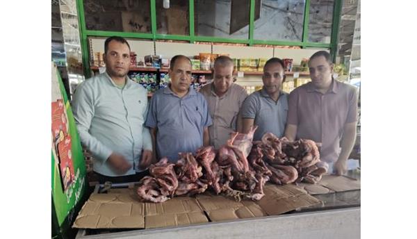 ضبط لحوم فاسدة.. حملات رقابية بأسيوط تكشف مخالفات بالجملة في الأسواق والمخابز