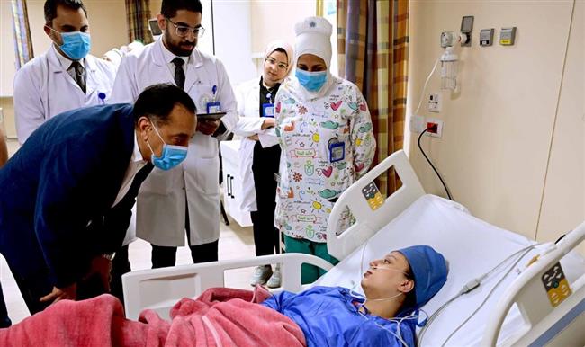 مدبولى يتفقد مستشفى دار صحة المرأة والطفل بالسويس