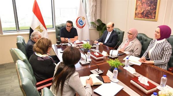 وزير الصحة يبحث مع جمعية أطباء الباثولوجيا المصريين في أمريكا