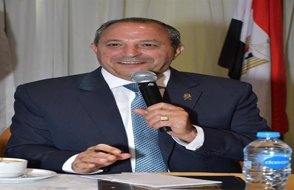 محافظ بورسعيد يهنئ النادي المصري وجماهيره بالصعود لدور المجموعات بالكونفدرالية
