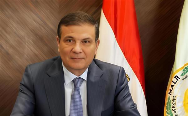 وزير الزراعة يعلن رسميًا فتح السوق الفنزويلي أمام صادرات مصر من الرمان