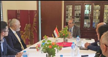   عمرو طلعت يبحث مع شركات عالمية الاستثمار  بتصنيع الإلكترونيات وأشباه الموصلات فى مصر
