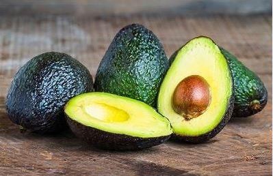 الأفوكادو كبسولة طبيعية للفيتامينات والمعادن