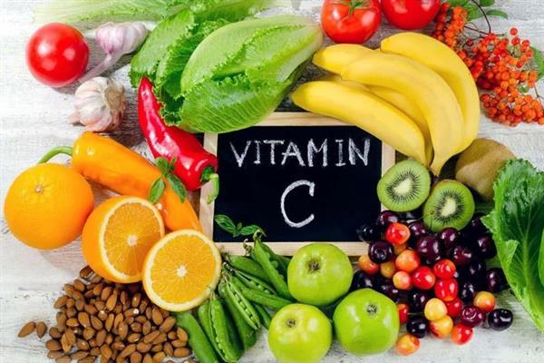أطعمة مليئة بفيتامين سي تمنحك بشرة نضرة وتعزز إنتاج الكولاجين