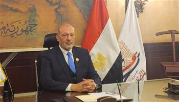   حزب المصريين يشيد برعاية السيسي لأسر الشهداء