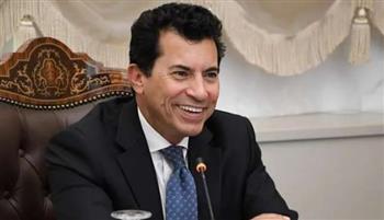   وزير الرياضة يُهنئ يحيى النوساني بالتأهل لربع نهائي بطولة كندا للإسكواش