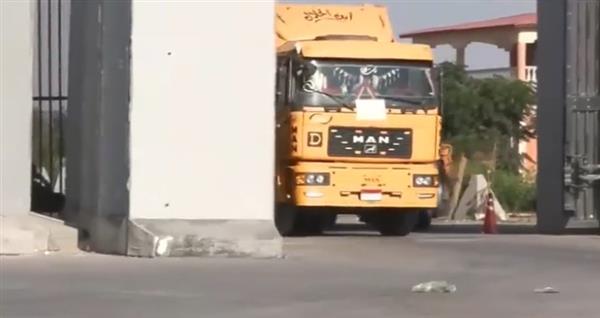 "إكسترا نيوز": الاحتلال يمنع دخول المساعدات لغزة.. وشاحنات تعود من المعبر دون تفريغها