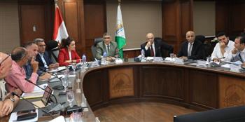   محافظ الجيزة يترأس اجتماع جهاز رعاية الشباب