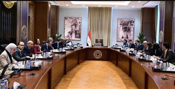 مدبولي يتابع موقف تنفيذ مشروعات الطاقة المُتجددة وربطها على الشبكة القومية للكهرباء