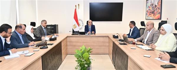 د.سويلم يتابع تنفيذ منشآت الحماية من أخطار السيول بمحافظة البحر الأحمر
