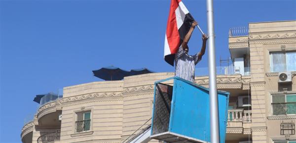محافظ الجيزة: تزيين الطرق بالأعلام ترحيبًا بضيوف المتحف الكبير