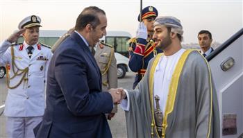  ذي يزن بن هيثم وصل إلى القاهرة للمشاركة غدا في افتتاح المتحف المصري الكبير