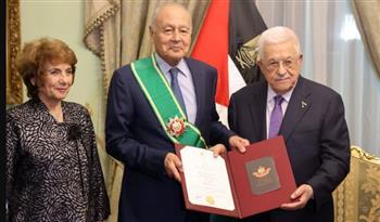 الرئيس الفلسطيني يُكرّم أحمد أبو الغيط بوسام دولة فلسطين تقديراً لمسيرته الدبلوماسية