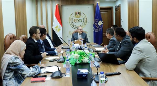 رئيس هيئة الدواء يبحث مع ممثلي "هواوي مصر" سبل تعزيز التحول الرقمي ودعم المنظومة الدوائية