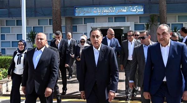 رئيس الوزراء يفتتح عدداً من مصانع الأدوية بالقليوبية