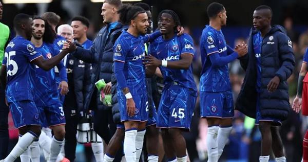 تشيلسي يفوز على ليفربول 2ـ1 في الدوري الإنجليزي الممتاز
