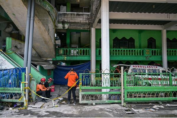 ارتفاع حصيلة ضحايا انهيار مبنى مدرسة في إندونيسيا إلى 37 شخصا