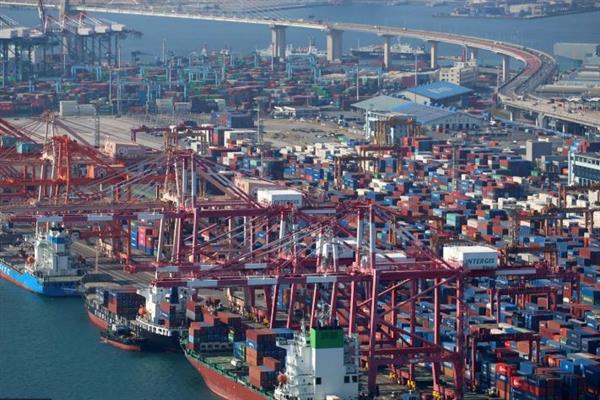 البنك المركزي بسول : انخفاض اعتماد كوريا الجنوبية على التجارة في عام 2023 وسط حالة عدم اليقين العالمية