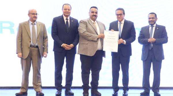 وزير الصحة يُعلن إطلاق دليل عمل لسلامة المرضى في أقسام حديثي الولادة