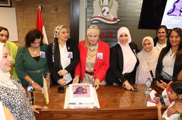 حزب ”المصريين“ يطلق أولى فعاليات مبادرة «كوني مؤثرة» تزامنًا مع احتفالات نصر أكتوبر