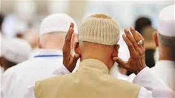   حكم عدم رفع اليدين عند تكبيرة الإحرام