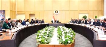   كامل الوزير يلتقي وفدا من البنك الدولى