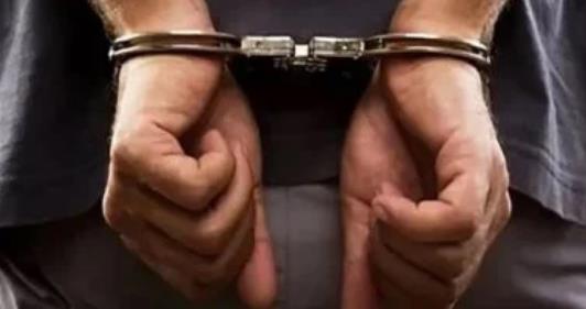 السجن المشدد 3 سنوات لشخص انتحل صفة توأمه المتوفى للاستيلاء على أمواله