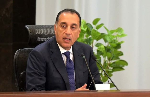 مدبولي: الحكومة لم تقرر زيادة أسعار البنزين حتى الآن
