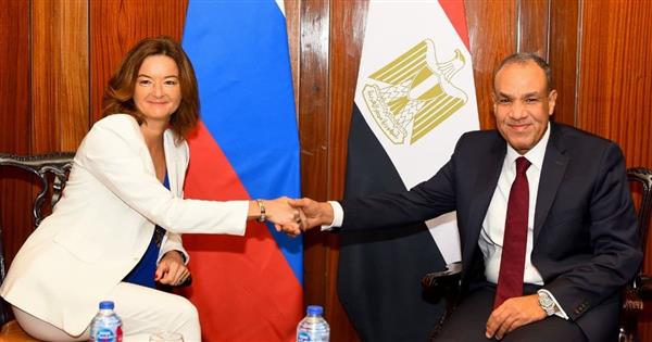 وزير الخارجية يدعو الشركات السلوفينية للاستفادة من فرص الاستثمار في مصر