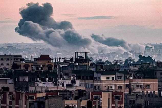 لوموند: نهاية الحرب فى غزة تبدو ممكنة وإن كانت غير مضمونة بعد