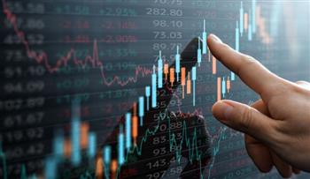   اضطراب في الأسواق الأوروبية بسبب توتر باريس وشلل واشنطن