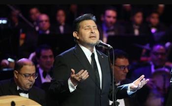   هاني شاكر يغني "وانت ماشي في مصر" في ذكرى نصر أكتوبر