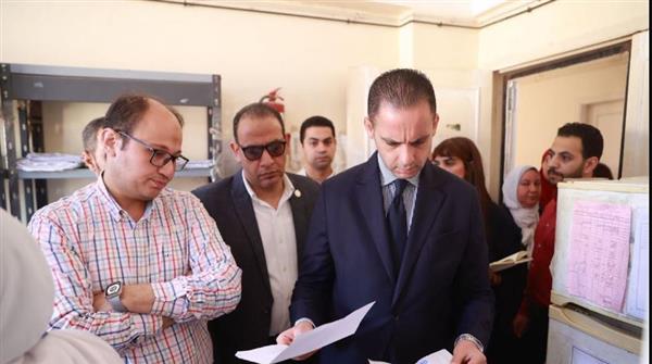 نائب وزير الصحة يجري جولة مفاجئة إلى مستشفى قطور المركزي بمحافظة الغربية