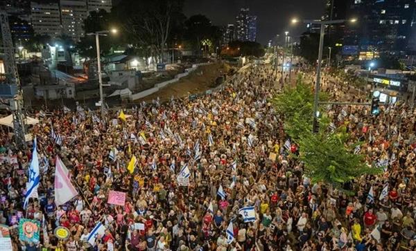 عائلات المحتجزين: ندعو إلى التظاهر مساء اليوم في تل أبيب