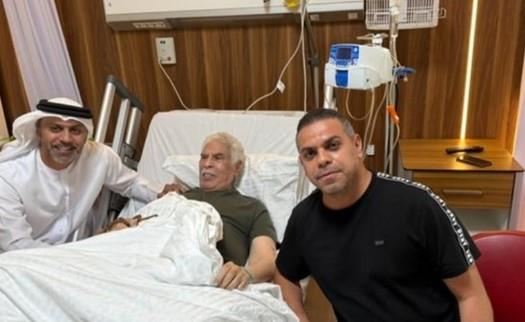 سفير الإمارات يزور حسن شحاتة بالمستشفى وينقل له تحيات الشيخ محمد بن زايد