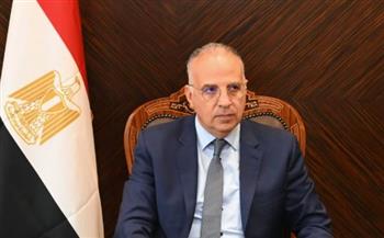   وزير الري يبحث أعمال الصيانة والتأهيل الجارية لحائط رشيد البحري