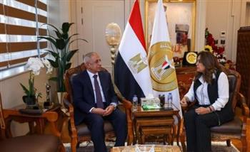   التنمية المحلية والأكاديمية العربية تبحثان تعزيز التعاون المشترك