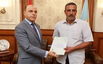   محافظ كفر الشيخ : تسليم 1474 عقد تقنين أراضي دولة للمستفيدين