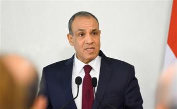   وزير الخارجية يتوجه إلى باريس
