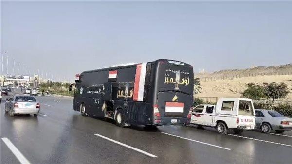 حافلات تجوب شوارع وميادين الجيزة للترويج والاحتفال بافتتاح المتحف المصري الكبير