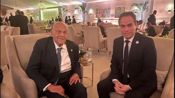 المسلماني يلتقي الدكتور مجدي يعقوب في المتحف الكبير ويبحث سرعة إنتاج قصة حياته