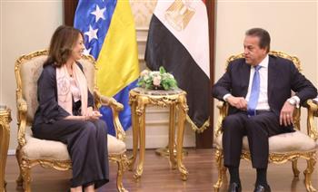   وزير الصحة يلتقي وزيرة الشؤون المدنية في البوسنة والهرسك