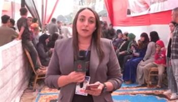   "القاهرة الإخبارية": إقبال كبير من الناخبين للمشاركة في انتخابات مجلس النواب
