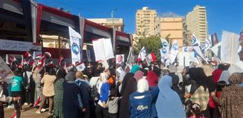   الشباب والسيدات في الصدارة.. إقبال كثيف على لجان الاقتراع بالإسكندرية