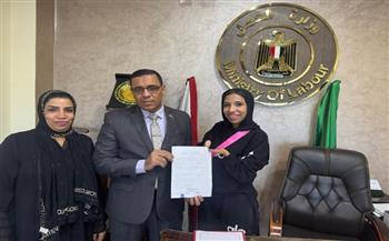   وزارة العمل يستجيب لفيديو فتاة من ذوي الاحتياجات الخاصة بالمنصورة ويوفر لها فرصة عمل