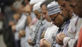   هل يجوز الجهر بالقراءة خلال صلاتي الظهر والعصر؟