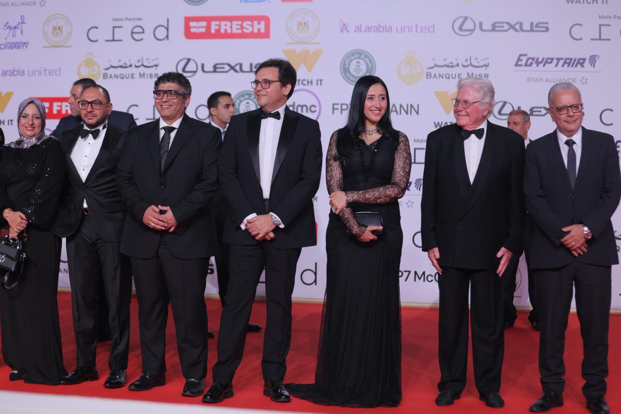 وزير الثقافة يفتتح فعاليات الدورة الـ46 لمهرجان القاهرة السينمائي الدولي